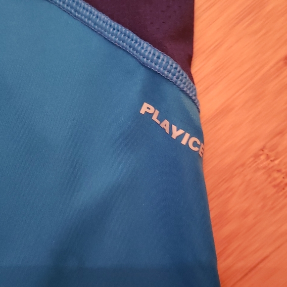 REEBOK- blue tee - Picture 6 of 9